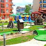 Hotel Rainbow 3 Club