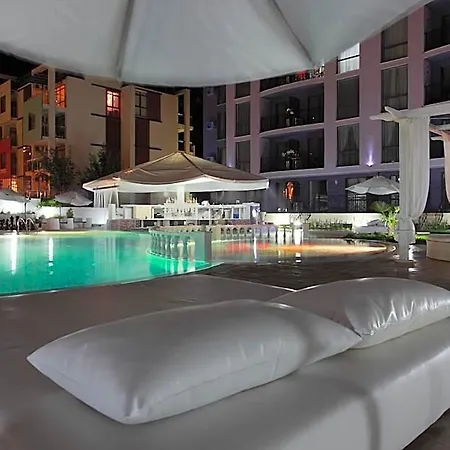 Rainbow 3 Club Szálloda 3*