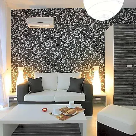 Rainbow 3 Club Szálloda 3*